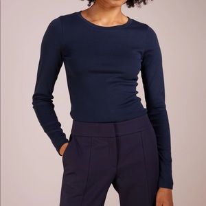 Perfect fit long sleeved top
